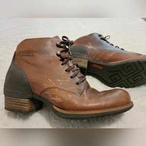Merrell Shiloh boots